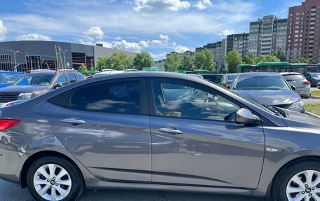 Hyundai Solaris II рестайлинг, 2016 год, 1 000 000 рублей, 3 фотография