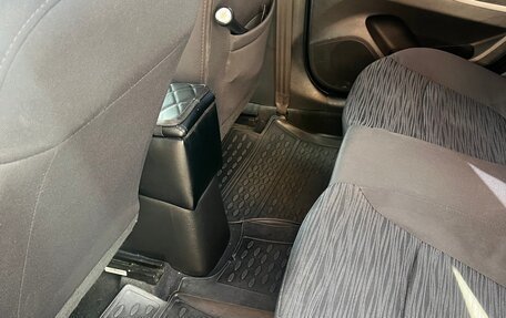Hyundai Solaris II рестайлинг, 2016 год, 1 000 000 рублей, 18 фотография