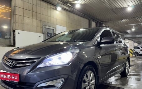 Hyundai Solaris II рестайлинг, 2016 год, 1 000 000 рублей, 29 фотография