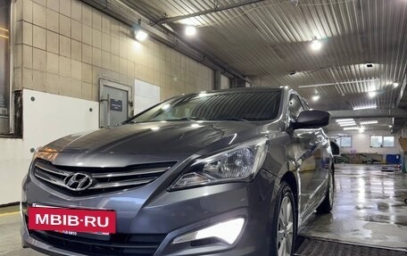 Hyundai Solaris II рестайлинг, 2016 год, 1 000 000 рублей, 28 фотография