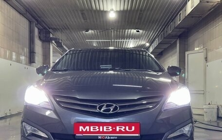Hyundai Solaris II рестайлинг, 2016 год, 1 000 000 рублей, 26 фотография