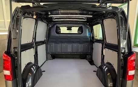 Mercedes-Benz Vito, 2023 год, 5 200 000 рублей, 13 фотография