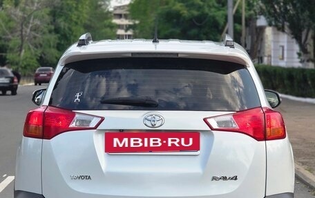 Toyota RAV4, 2014 год, 1 600 000 рублей, 7 фотография