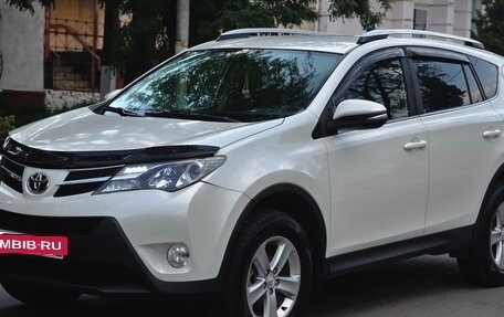 Toyota RAV4, 2014 год, 1 600 000 рублей, 4 фотография