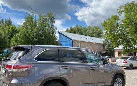 Toyota Highlander III, 2014 год, 2 890 000 рублей, 5 фотография