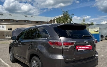 Toyota Highlander III, 2014 год, 2 890 000 рублей, 8 фотография
