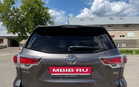 Toyota Highlander III, 2014 год, 2 890 000 рублей, 9 фотография
