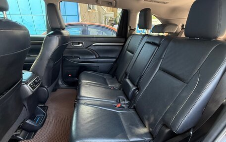 Toyota Highlander III, 2014 год, 2 890 000 рублей, 15 фотография