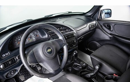 Chevrolet Niva I рестайлинг, 2015 год, 629 000 рублей, 7 фотография