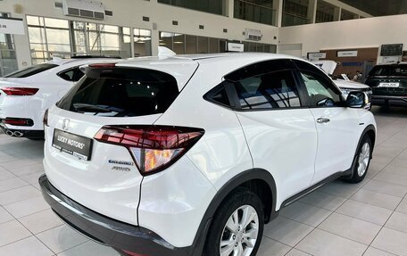 Honda Vezel, 2016 год, 1 695 000 рублей, 6 фотография