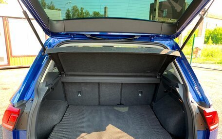Volkswagen Tiguan II, 2021 год, 2 487 000 рублей, 26 фотография