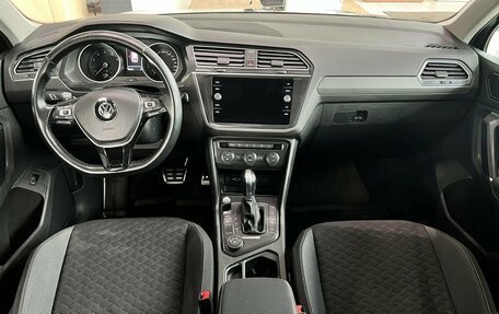 Volkswagen Tiguan II, 2018 год, 1 995 000 рублей, 14 фотография