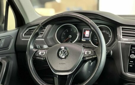 Volkswagen Tiguan II, 2018 год, 1 995 000 рублей, 17 фотография