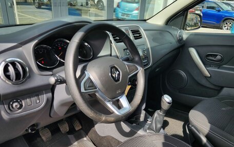 Renault Logan II, 2022 год, 1 050 000 рублей, 6 фотография