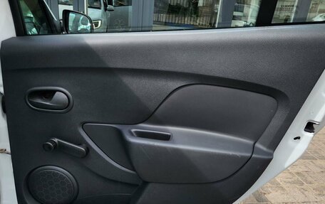Renault Logan II, 2022 год, 1 050 000 рублей, 14 фотография