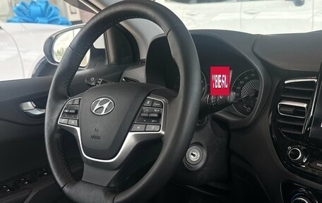 Hyundai Solaris II рестайлинг, 2021 год, 1 595 000 рублей, 19 фотография