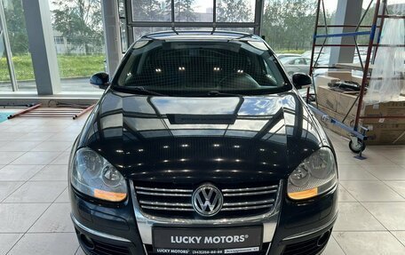 Volkswagen Jetta VI, 2009 год, 295 000 рублей, 2 фотография