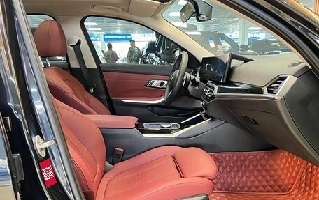 BMW 3 серия, 2023 год, 2 810 000 рублей, 12 фотография