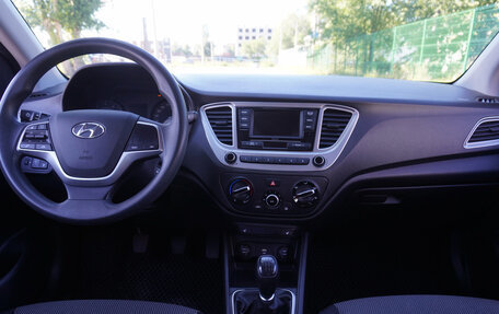 Hyundai Solaris II рестайлинг, 2021 год, 1 450 000 рублей, 12 фотография