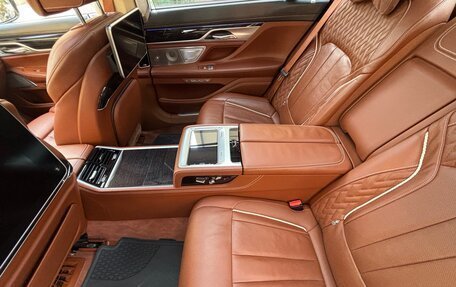 BMW 7 серия, 2017 год, 7 000 000 рублей, 12 фотография
