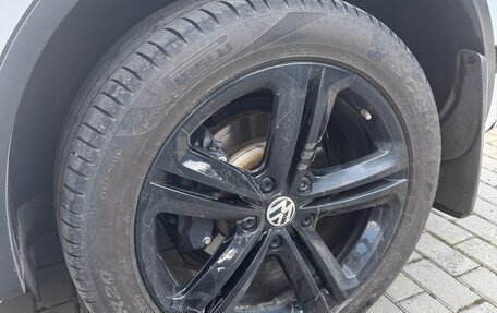 Volkswagen Touareg III, 2017 год, 4 250 000 рублей, 19 фотография