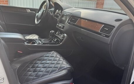 Volkswagen Touareg III, 2017 год, 4 250 000 рублей, 9 фотография