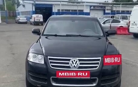 Volkswagen Touareg III, 2005 год, 550 000 рублей, 2 фотография