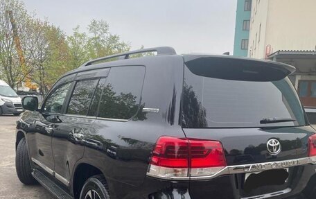 Toyota Land Cruiser 200, 2021 год, 10 500 000 рублей, 22 фотография