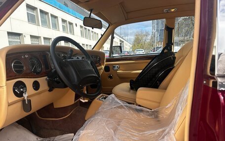 Rolls-Royce Silver Spirit Mark III, 1991 год, 5 000 000 рублей, 15 фотография