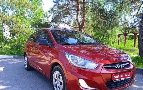 Hyundai Solaris II рестайлинг, 2013 год, 584 000 рублей, 1 фотография