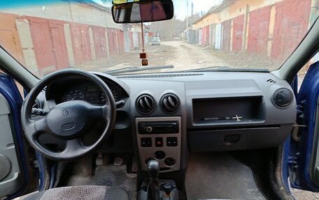 Renault Logan I, 2006 год, 180 000 рублей, 2 фотография