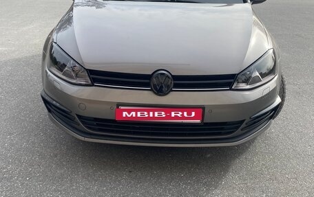 Volkswagen Golf VII, 2013 год, 999 999 рублей, 2 фотография