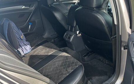 Volkswagen Golf VII, 2013 год, 999 999 рублей, 10 фотография