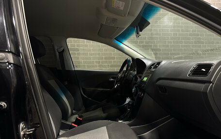 Volkswagen Polo VI (EU Market), 2013 год, 948 000 рублей, 8 фотография