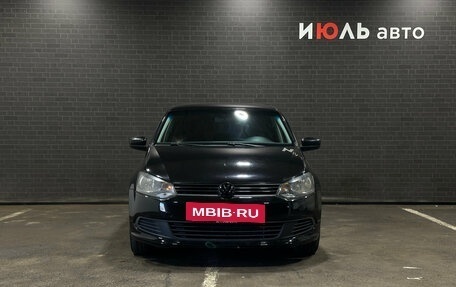 Volkswagen Polo VI (EU Market), 2013 год, 948 000 рублей, 2 фотография