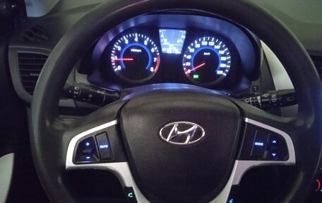 Hyundai Solaris II рестайлинг, 2013 год, 584 000 рублей, 12 фотография
