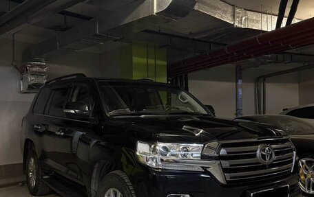 Toyota Land Cruiser 200, 2016 год, 6 199 000 рублей, 3 фотография