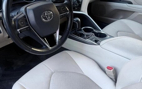 Toyota Camry, 2022 год, 3 600 000 рублей, 8 фотография