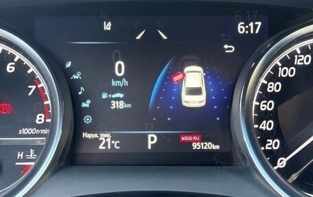 Toyota Camry, 2022 год, 3 600 000 рублей, 10 фотография