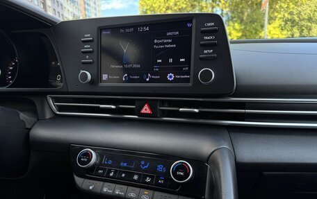 Hyundai Elantra, 2021 год, 1 750 000 рублей, 27 фотография