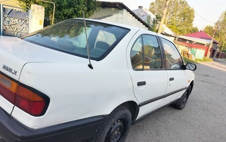 Nissan Primera II рестайлинг, 1990 год, 135 000 рублей, 7 фотография