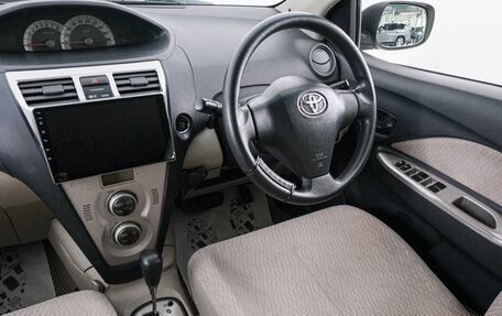Toyota Belta, 2005 год, 549 000 рублей, 10 фотография