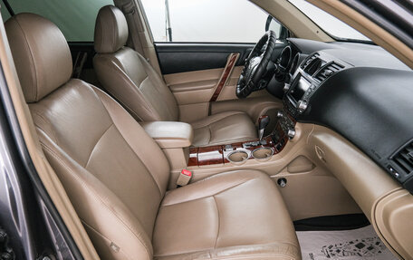 Toyota Highlander III, 2010 год, 2 199 000 рублей, 14 фотография
