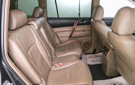 Toyota Highlander III, 2010 год, 2 199 000 рублей, 24 фотография