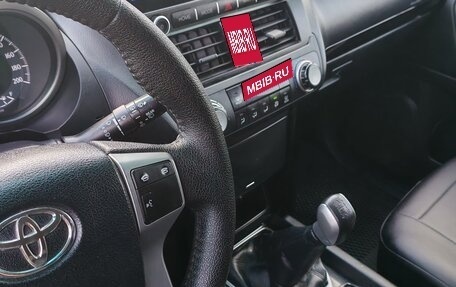 Toyota Land Cruiser Prado 150 рестайлинг 2, 2017 год, 3 250 000 рублей, 5 фотография