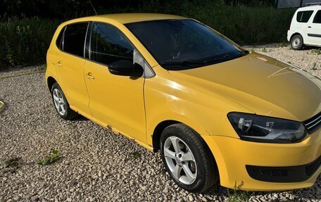 Volkswagen Polo VI (EU Market), 2011 год, 670 000 рублей, 2 фотография