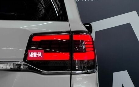 Toyota Land Cruiser 200, 2013 год, 4 599 900 рублей, 19 фотография