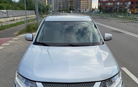 Mitsubishi Outlander III рестайлинг 3, 2020 год, 2 200 000 рублей, 1 фотография