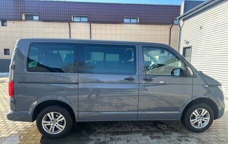 Volkswagen Transporter T6 рестайлинг, 2021 год, 3 500 000 рублей, 3 фотография
