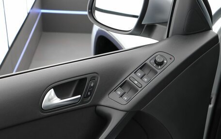 Volkswagen Tiguan I, 2013 год, 1 379 000 рублей, 16 фотография
